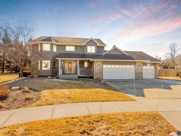 3708 S Matthew Cir, Sioux Falls, SD 57103