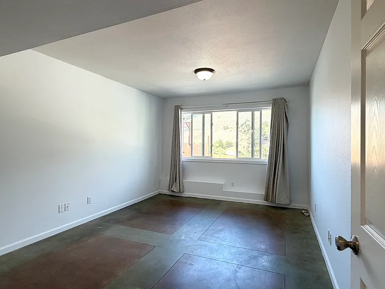 Loma Vista Ter — Photo 7