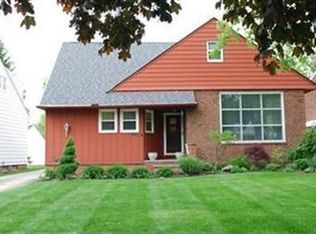 24105 Edgehill Dr, Beachwood, OH