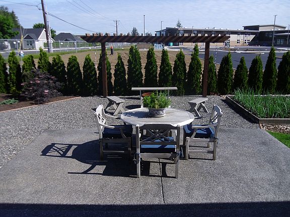 4th image of 1703 Burlwood Way