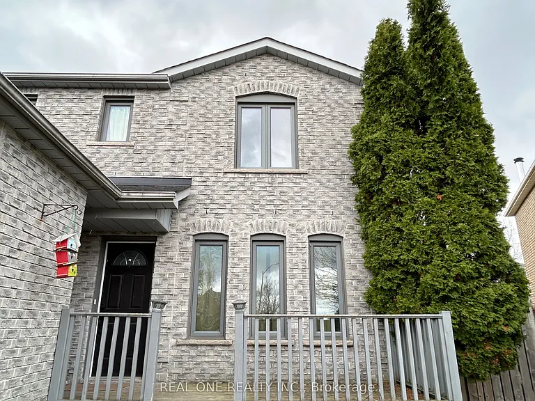 19 Blair Cres — Photo 5