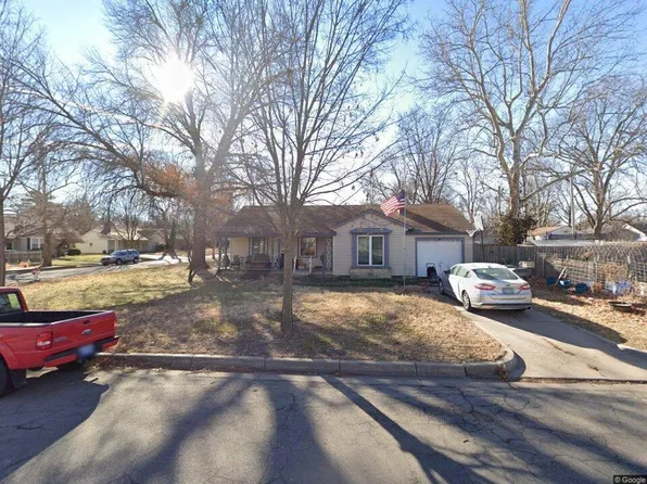 1501 W Julianne St, Wichita, KS 67203