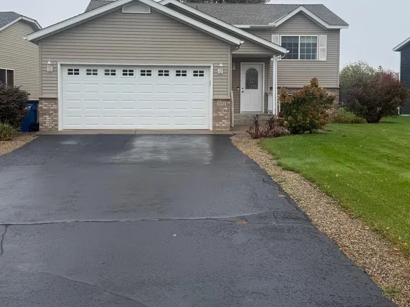 910 3rd Ave NE, Saint Joseph, MN 56374