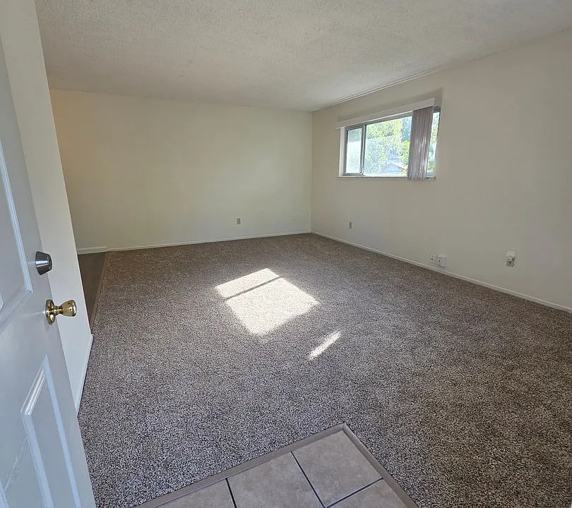 4711 Hayford Way #4