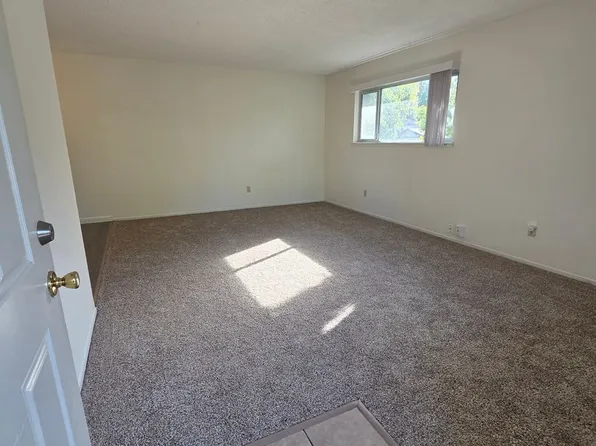 4711 Hayford Way APT 4, Sacramento, CA 95842