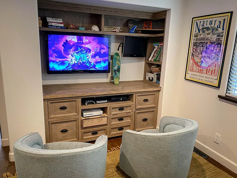 Kids Playroom w/ built in Game station