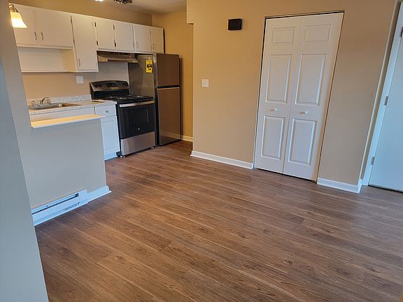 2nd image of 177 Loudon Rd W #2