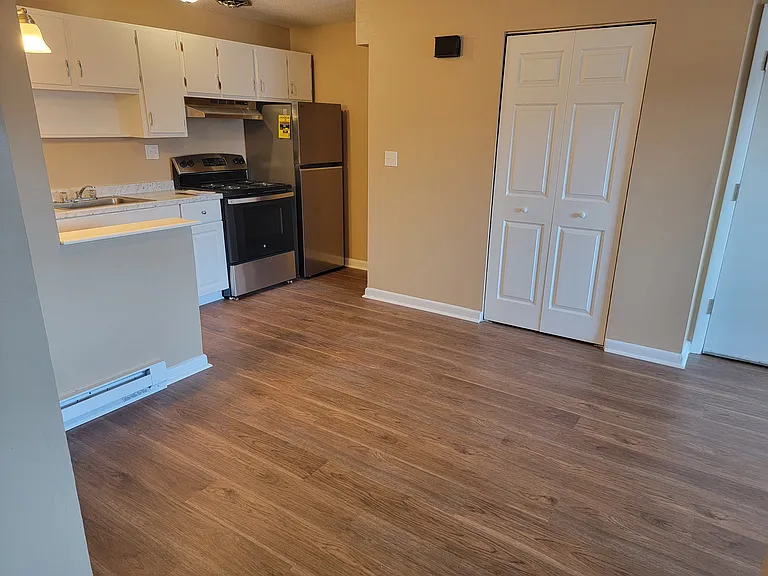 177 Loudon Rd W #2 — Photo 2