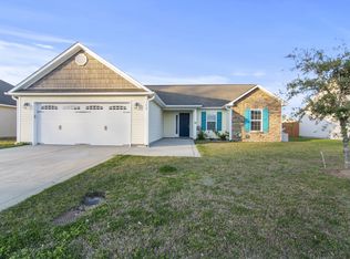752 Radiant Dr, Jacksonville, NC 28546