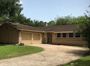 9215 Rentur Dr, Houston, TX 77031