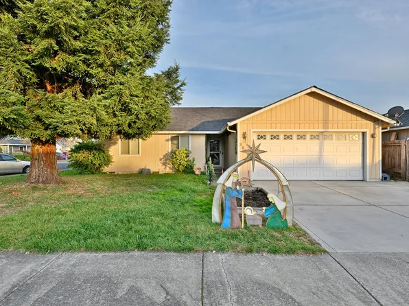 2690 Cummings Ln, Medford, OR 97501