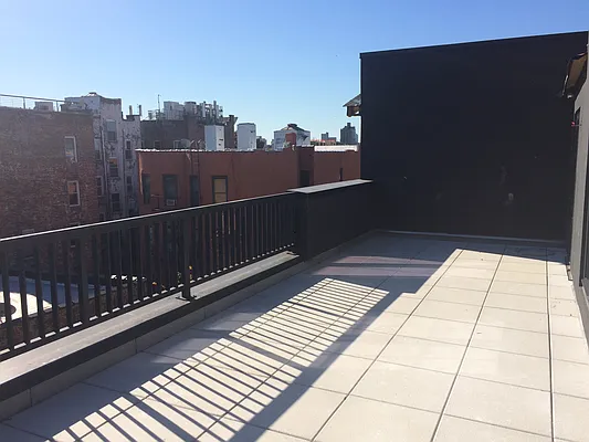 Rented by Cyberapts Management | media 12