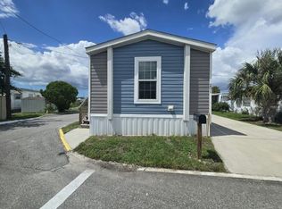 4125 Park St N #242, Saint Petersburg, FL 33709