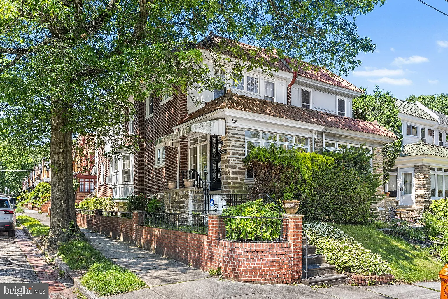 7024 Greene St photo 1