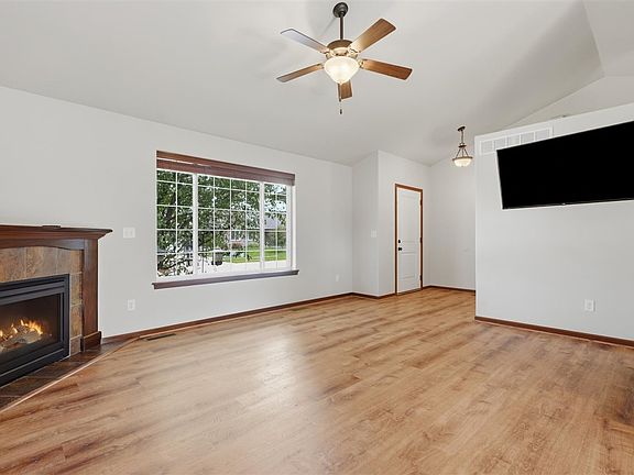 2nd image of 605 Penn Ridge Dr