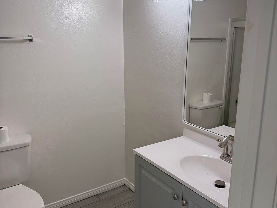 1st image of 1217 Loma Ave APT 5