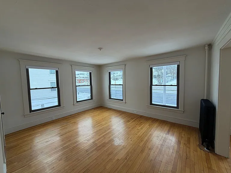 248 N Main St #5 — Photo 2