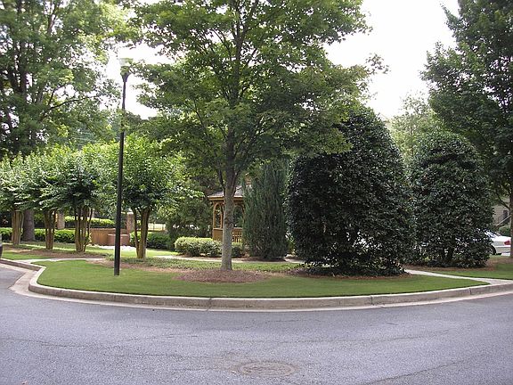 4th image of 3014 Gaston Cir SE #2