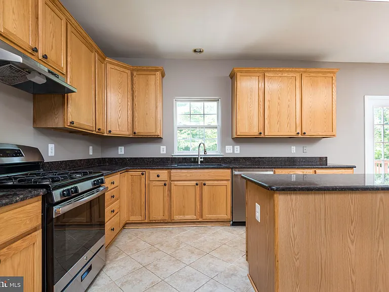 15121 Toccoa Ct — Photo 10