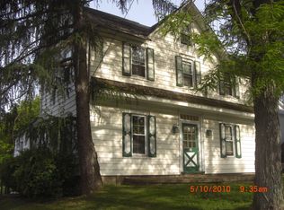 40 Fetters Mill Sq, Huntingdon Valley, PA 19006