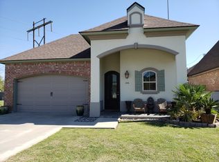 106 Harbor Walk Dr, Lafayette, LA 70508