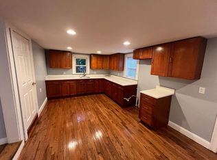 11 River St, Dedham, MA 02026