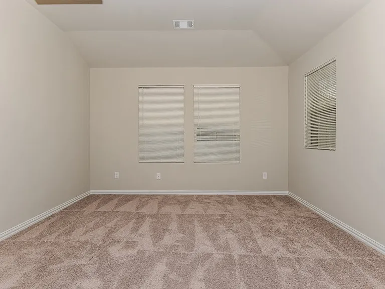 1212 Green Timber Dr — Photo 9