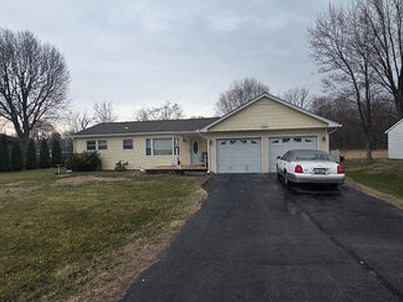 3rd image of 53151 Fairchild Rd
