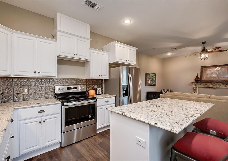 1st image of 1803 Camille Dr