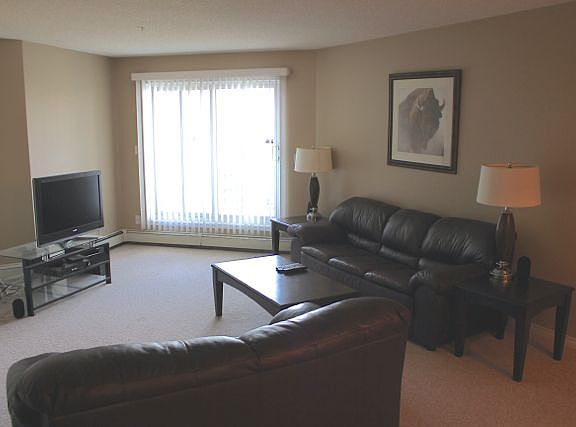 4 306 9932 100 Ave_03302018