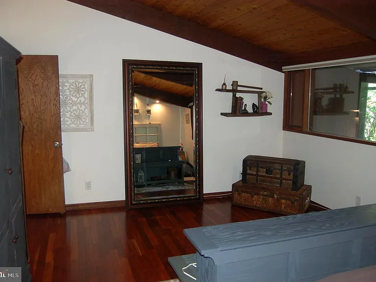 9728 Swift Creek Ct — Photo 37