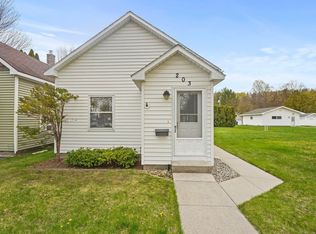 203 W 16th St, Traverse city, MI 49684