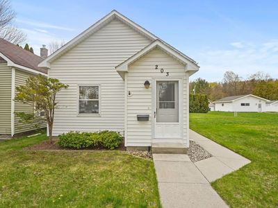 203 W 16th St, Traverse city, MI, 49684