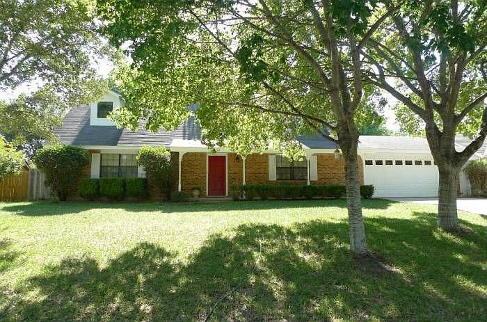 1st image of 228 Hilltop Dr