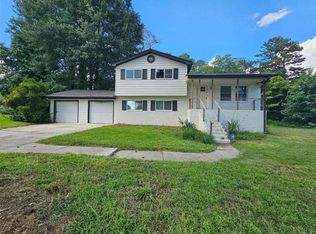 3231 Amhurst Dr NW, Atlanta, GA 30318