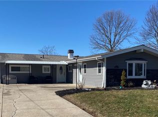 9062 N Plaza Dr, Northfield, OH 44067