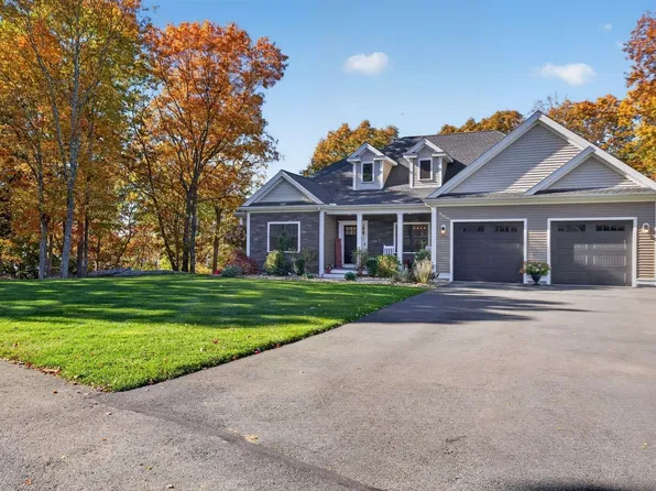 39 Ridge St, Berkley, MA 02779