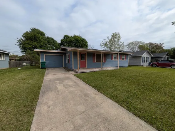 310 Camellia Ave, Orange, TX 77630