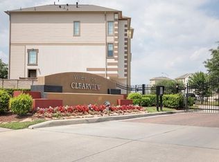 10702 Clearview Villa Pl, Houston, TX 77025