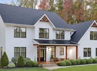 16 Chevas Rd, Avon, CT 06001