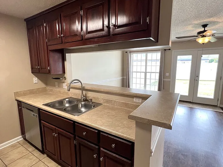 183 Concord Ave — Photo 3