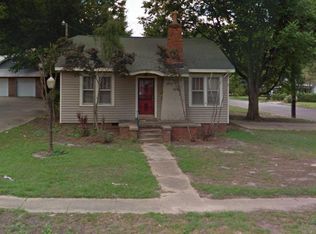 1002 Blair St, Tupelo, MS 38804