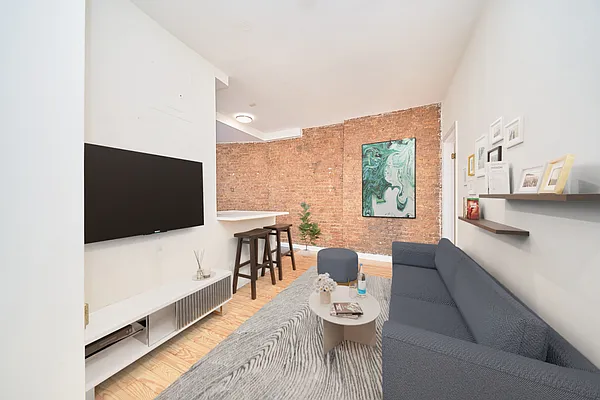 Rented by Living New York | media 6