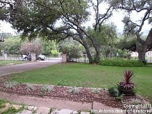 4th image of 8611 Flint Rock Dr