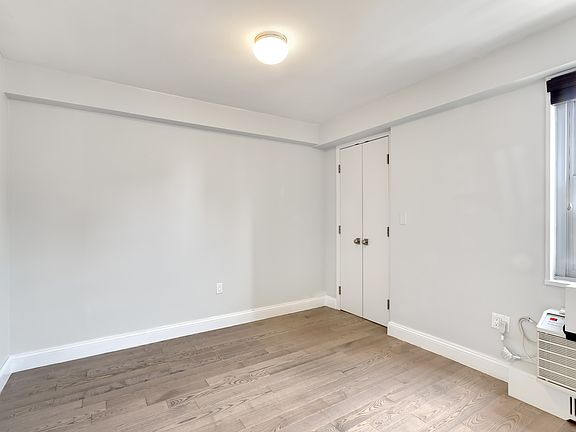 5th image of 100 W 93rd St APT 18A