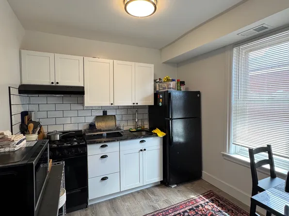 5115 Pine St Floor 3, Philadelphia, PA 19143