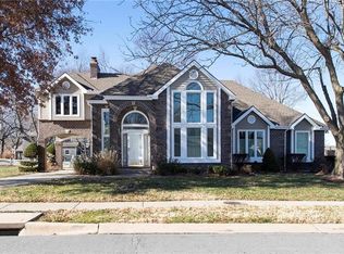 400 SW Hoke Ln, Lees Summit, MO 64081