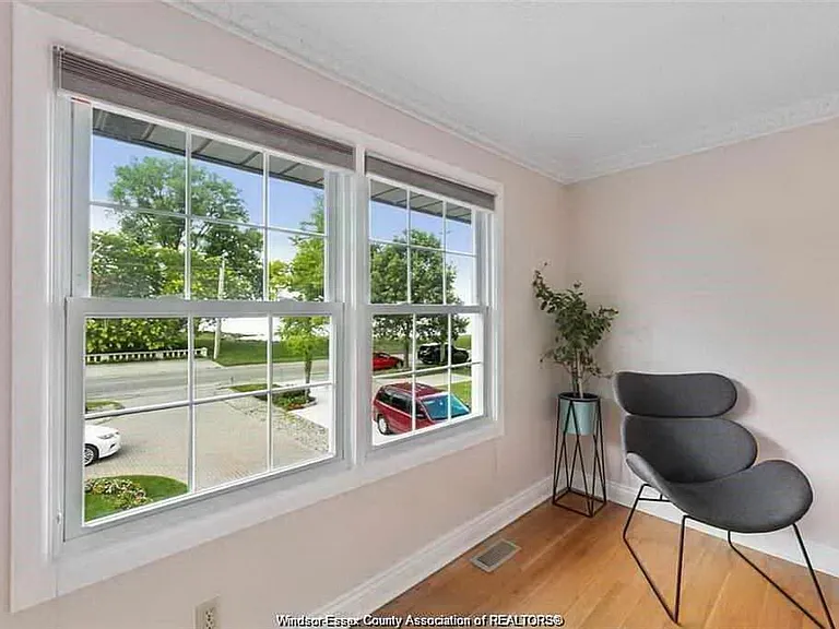 6711 Riverside Dr E — Photo 16