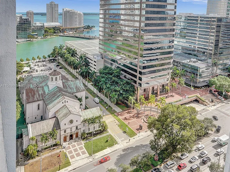500 Brickell Ave #1301 — Photo 10