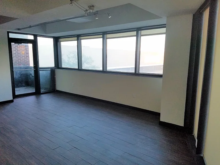 Tennison Lofts — Photo 34